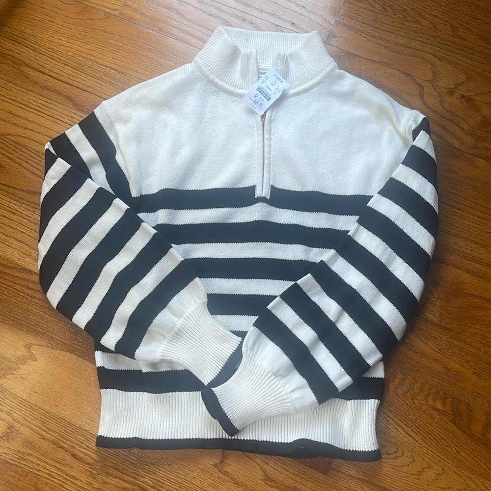 NWTJ crew sweater